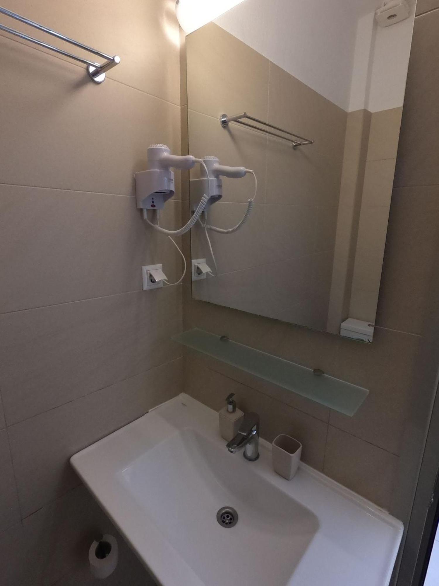 Finikas Garden Beach Resort Nikiti エクステリア 写真