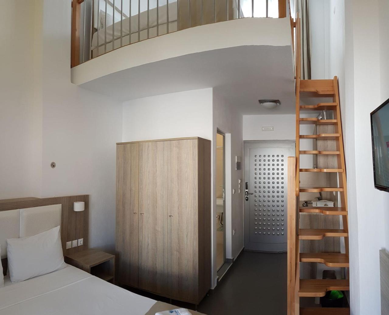 Finikas Garden Beach Resort Nikiti エクステリア 写真