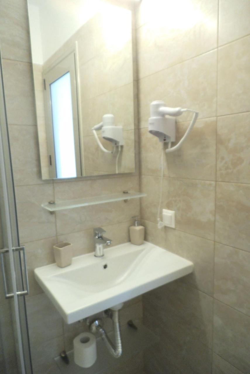 Finikas Garden Beach Resort Nikiti エクステリア 写真