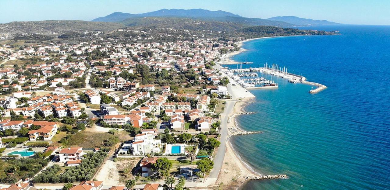 Finikas Garden Beach Resort Nikiti エクステリア 写真