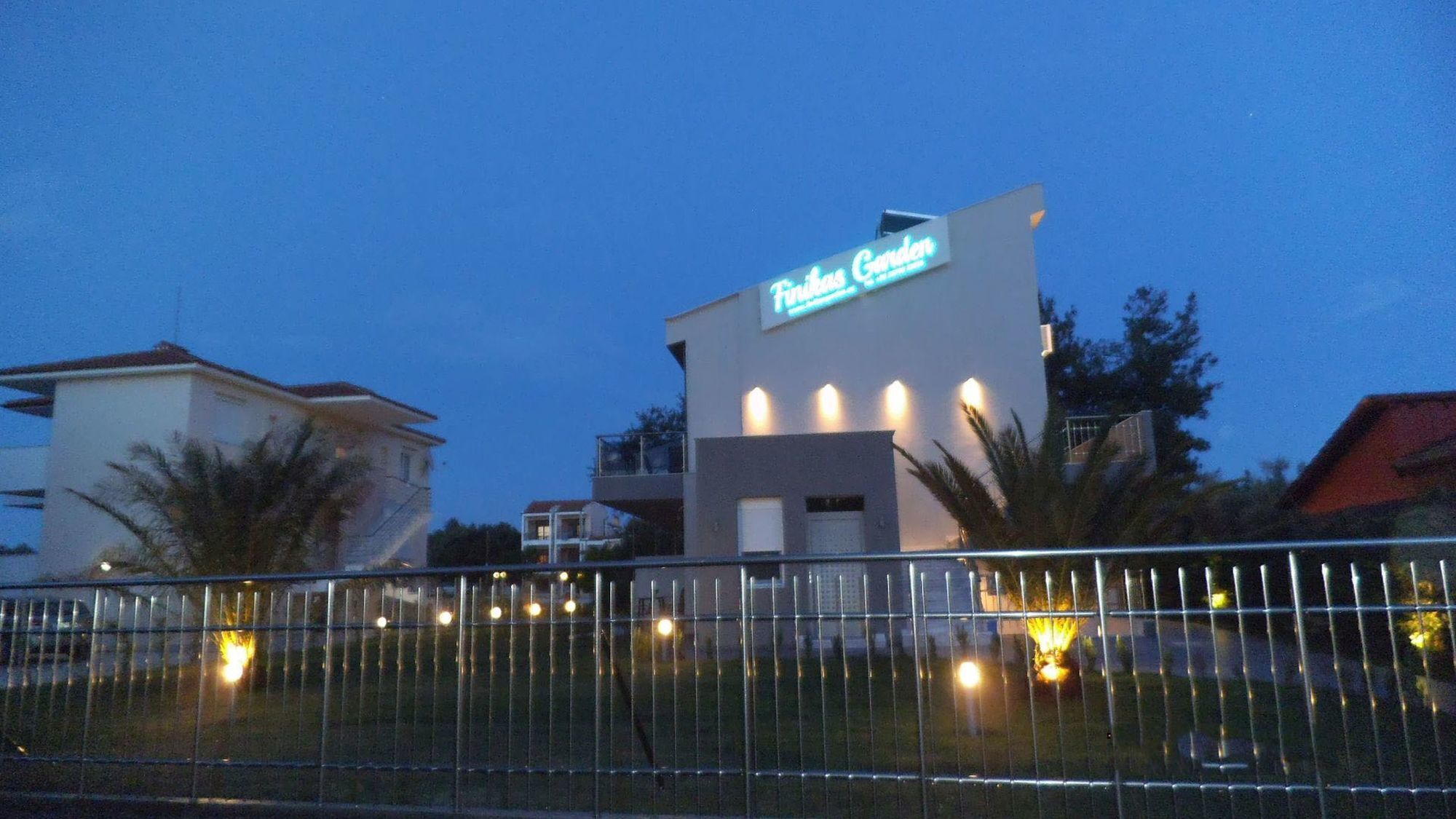Finikas Garden Beach Resort Nikiti エクステリア 写真